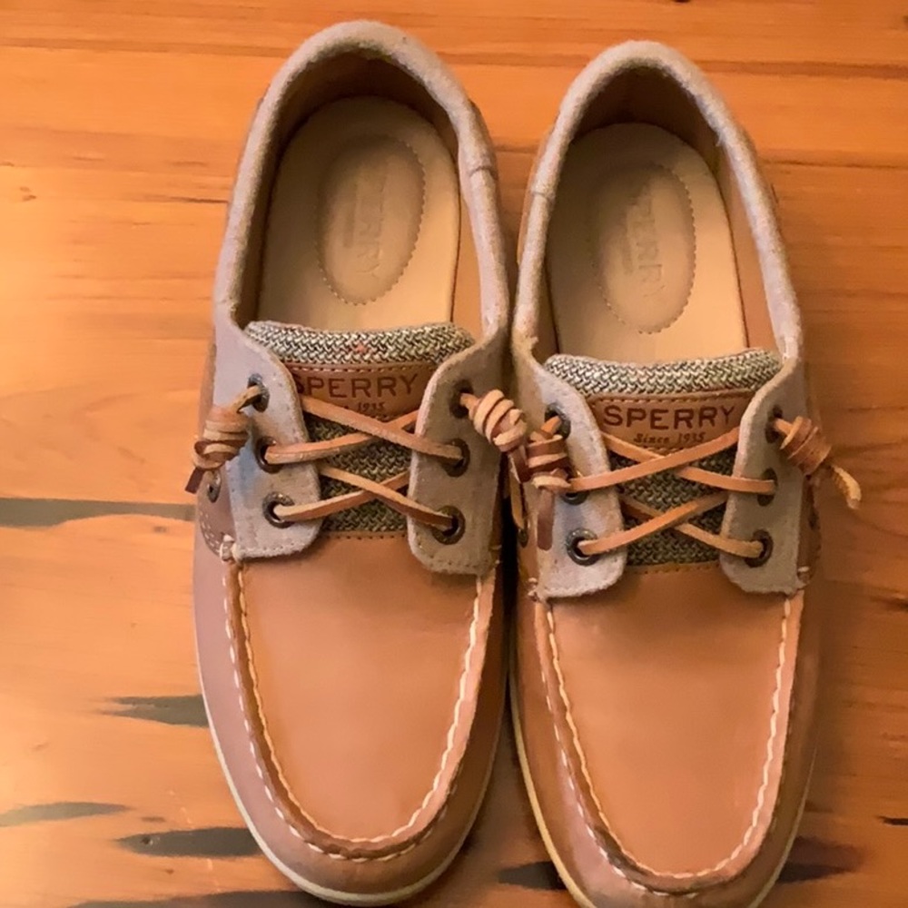 Sperry Songfish boat shoes